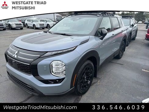 New 2026 Mitsubishi Outlander Trail Edition AWD/4WD image 4
