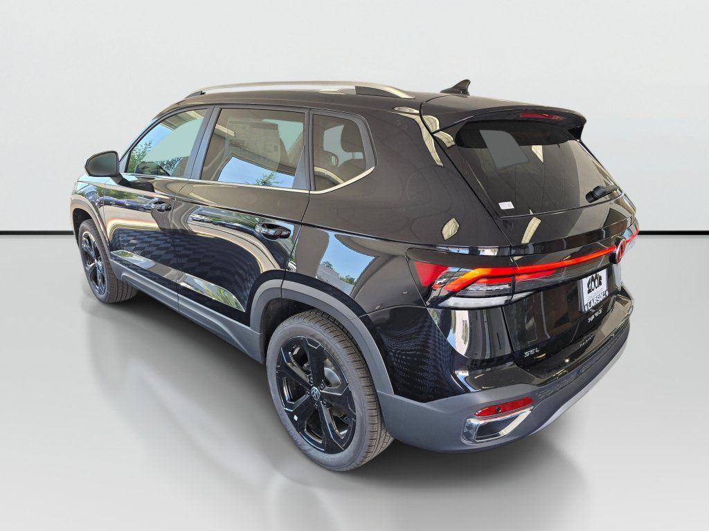New 2026 Volkswagen Taos SEL AWD/4WD image 5
