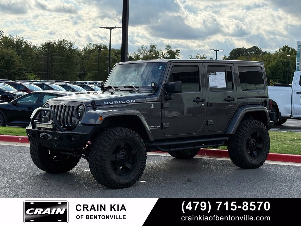 Used 2016 Jeep Wrangler Unlimited Rubicon w/ Connectivity Group AWD/4WD image 3