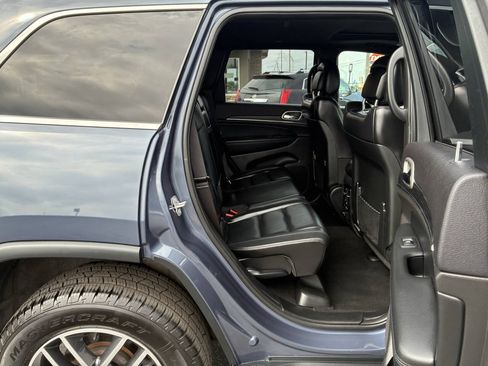 Used 2019 Jeep Grand Cherokee Limited AWD/4WD image 22