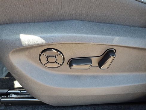 New 2026 Volkswagen Tiguan SE R-Line image 20