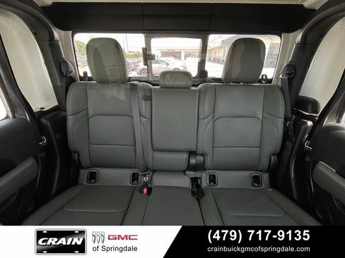 Used 2025 Jeep Gladiator Mojave w/ Convenience Group AWD/4WD image 29