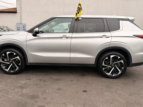 Used 2024 Mitsubishi Outlander Ralliart AWD/4WD image 10