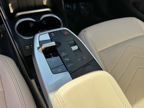 Used 2023 BMW X1 xDrive28i w/ Convenience Package image 15