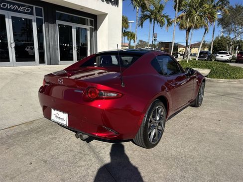 Used 2022 MAZDA MX-5 Miata RF Grand Touring image 4
