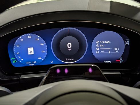 New 2026 Porsche Macan 4 Electric image 32