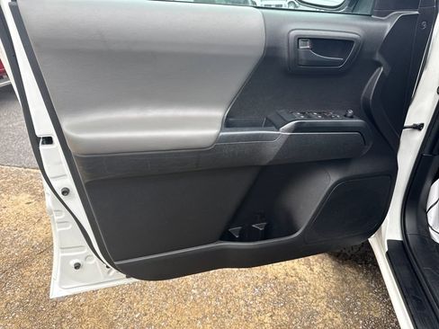 Used 2021 Toyota Tacoma SR image 16