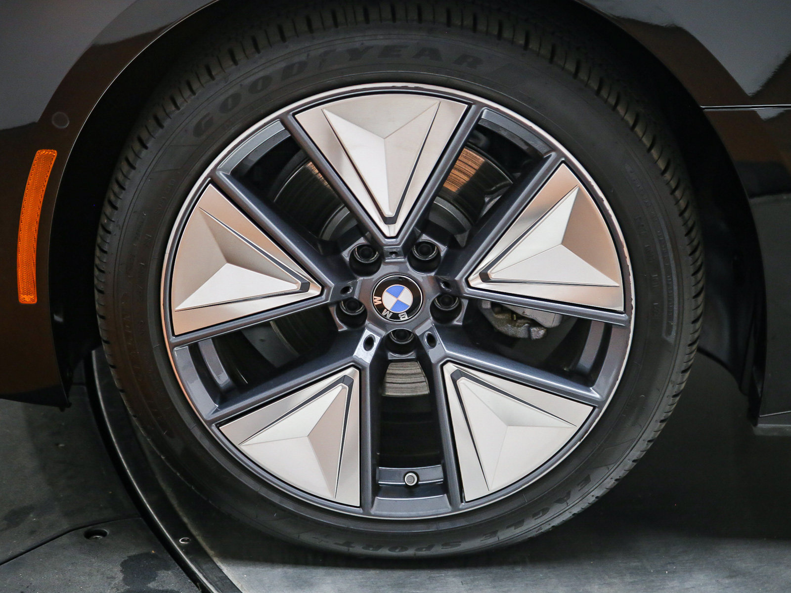 Used 2026 BMW i4 eDrive40 w/ Premium Package RWD image 10