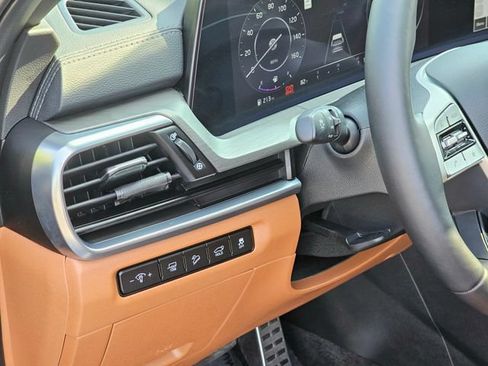 Used 2025 Kia Telluride SX X-Line AWD/4WD image 15