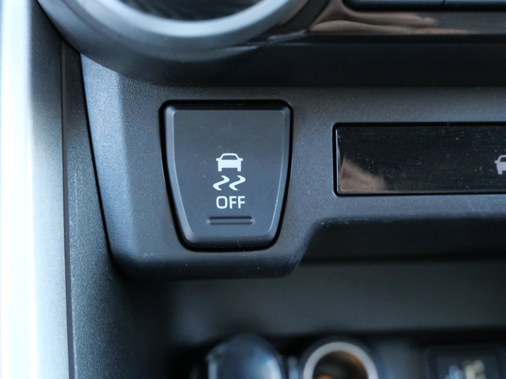 Certified 2025 Toyota RAV4 XLE AWD/4WD image 20