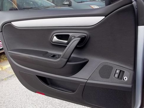 Used 2015 Volkswagen CC R-Line FWD image 13