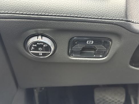 Used 2023 Mercedes-Benz EQE 350+ 4MATIC Sedan image 29