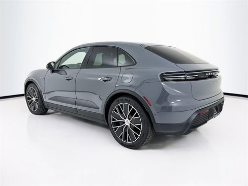 New 2025 Porsche Macan Electric image 3