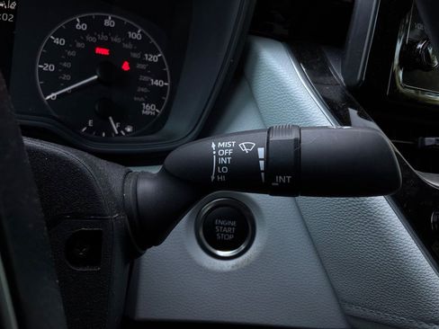 Used 2025 Toyota Corolla SE FWD image 34