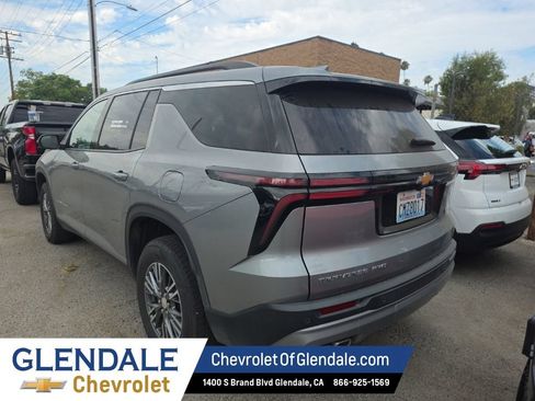 Certified 2024 Chevrolet Traverse LT AWD/4WD image 3