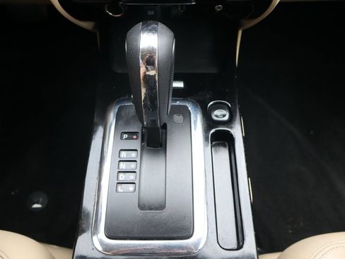 Used 2012 Ford Escape Limited AWD/4WD image 34