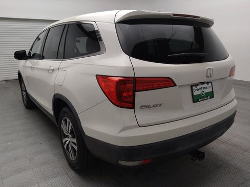 Used 2017 Honda Pilot EX image 5