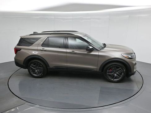 New 2026 Ford Explorer ST w/ Sun And Sound Package image 54