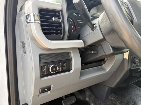 Used 2023 Ford F250 XL w/ XL Chrome Package AWD/4WD image 18