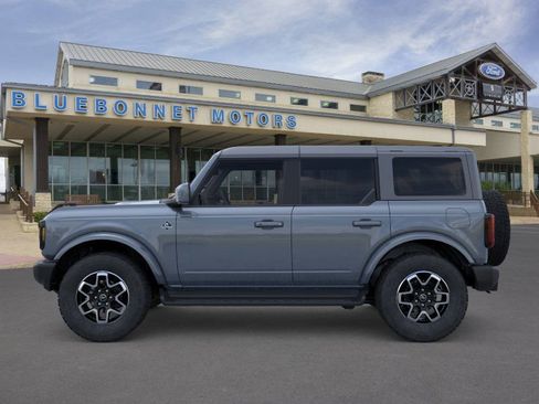 New 2025 Ford Bronco Outer Banks image 3