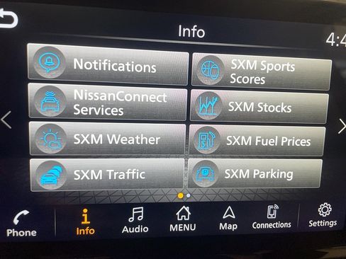 Used 2025 Nissan Pathfinder Platinum image 11