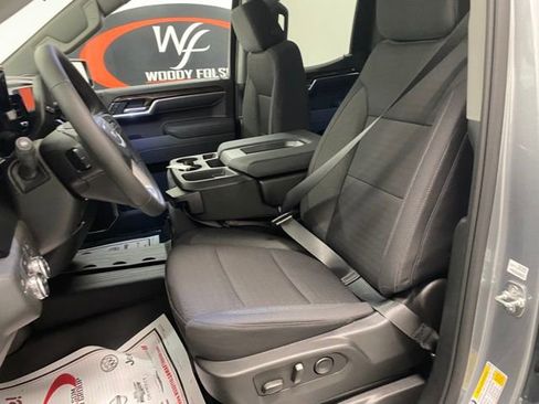 New 2025 GMC Sierra 1500 Elevation image 15