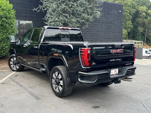 Used 2024 GMC Sierra 3500 Denali w/ Denali Reserve Package image 17