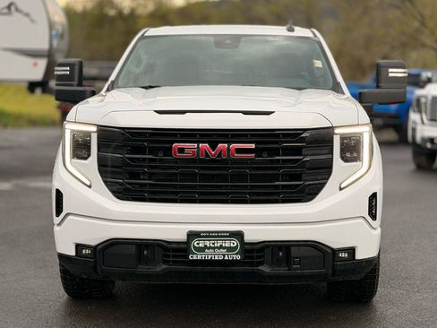 Used 2023 GMC Sierra 1500 Elevation AWD/4WD image 2