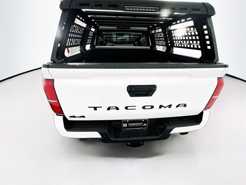 Certified 2025 Toyota Tacoma TRD Off-Road w/ TRD Off Road Upgrade Package image 5