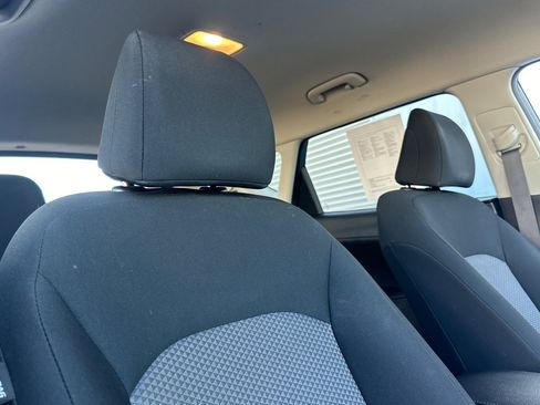 Used 2024 Kia Soul LX w/ Option Group 015 FWD image 18