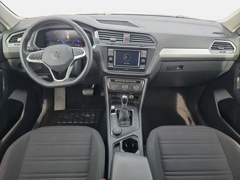Used 2024 Volkswagen Tiguan S image 9