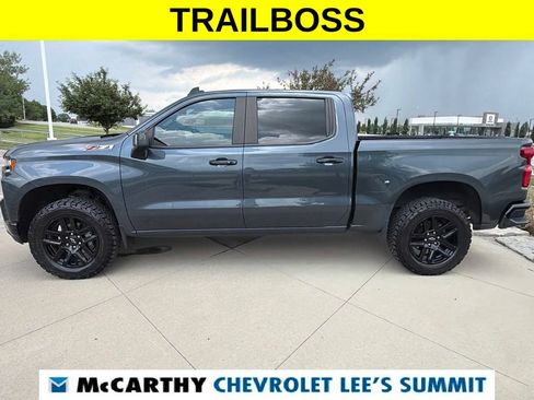 Used 2022 Chevrolet Silverado 1500 LT Trail Boss w/ Convenience Package II AWD/4WD image 5