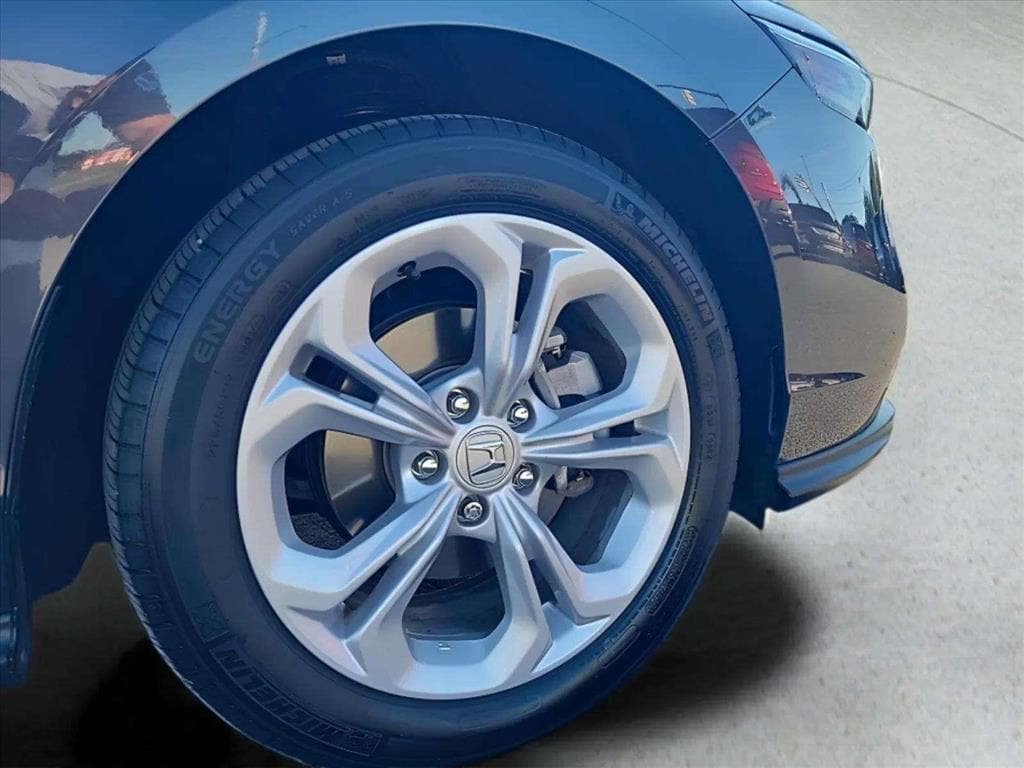 Used 2025 Honda Accord LX image 26