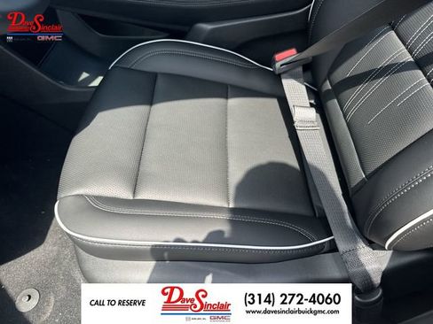 New 2026 Buick Enclave Avenir w/ Super Cruise Package FWD image 12