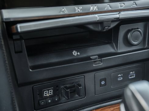 Used 2021 Nissan Armada SL w/ Captain's Chairs Package image 35