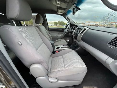Used 2012 Toyota Tacoma 4x4 Double Cab w/ SR5 Pkg image 34