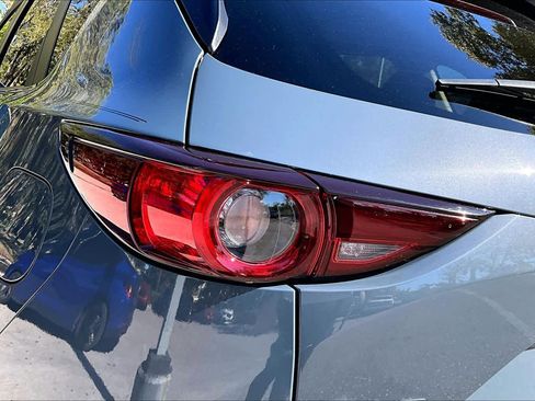 Used 2021 MAZDA CX-5 Carbon Edition image 29