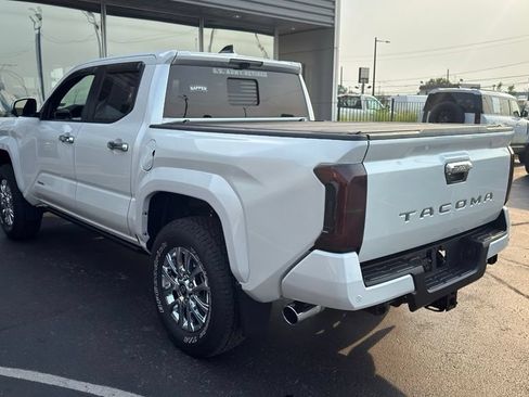 Used 2026 Toyota Tacoma Limited AWD/4WD image 7