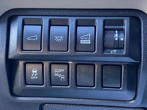 Used 2020 Subaru Ascent Limited w/ Technology Package AWD/4WD image 36
