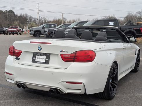 Used 2016 BMW M4 Convertible image 3
