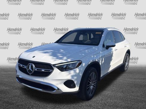 Used 2023 Mercedes-Benz GLC 300 4MATIC image 5