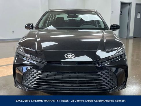 Used 2025 Toyota Camry LE FWD image 2