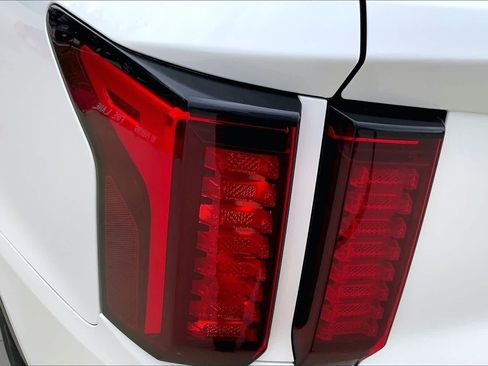 Used 2023 Kia Sorento EX FWD image 28