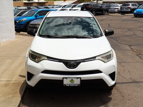 Used 2018 Toyota RAV4 LE w/ All Weather Liner Package FWD image 15