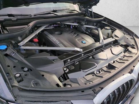 Certified 2024 BMW X7 xDrive40i w/ Parking Assistance Package image 26