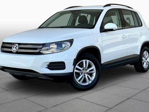 Used 2016 Volkswagen Tiguan S FWD image 1