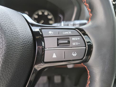 Used 2025 Honda Pilot TrailSport image 30