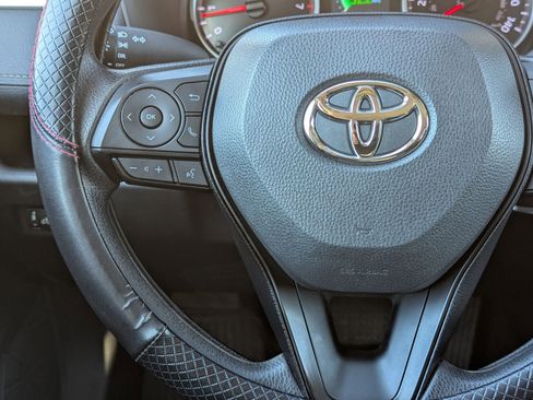 Used 2022 Toyota RAV4 LE image 21