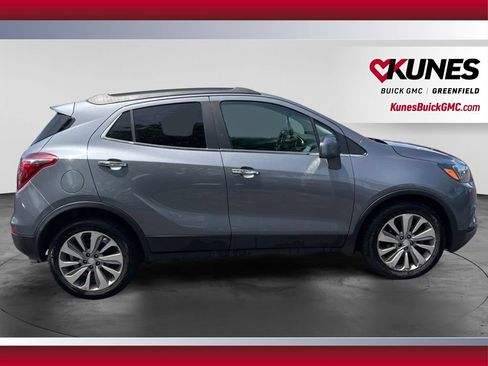 Used 2020 Buick Encore Preferred FWD image 3