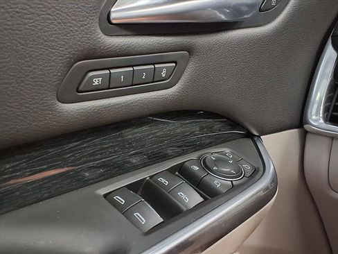 Used 2021 Cadillac XT4 Premium Luxury w/ Driver Awareness Package image 32